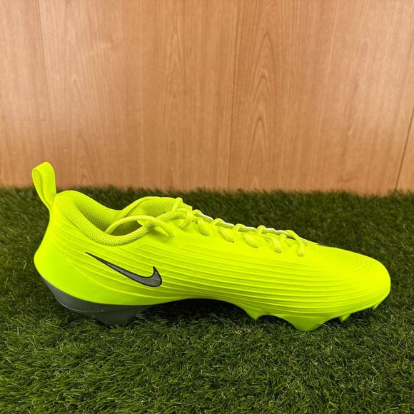 Nike Vapor Speed 3 Volt Metallic Silver Football Cleats IQ5164-700 Men\'s Size 14